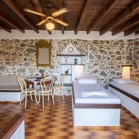 Villa Bella Leros เอเจียมารินา ภายนอก รูปภาพ